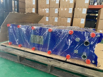 小溫差水水板式換熱器順利發貨成功！